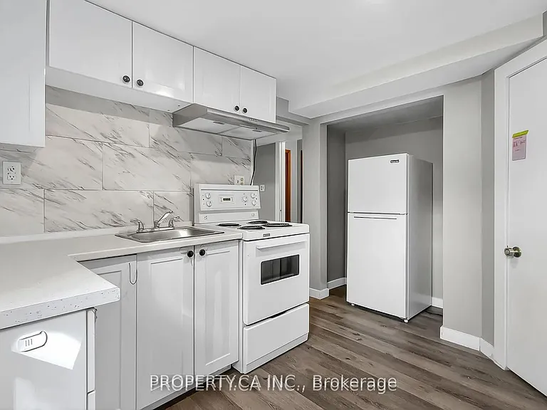 194 Merritt Ave — Photo 29