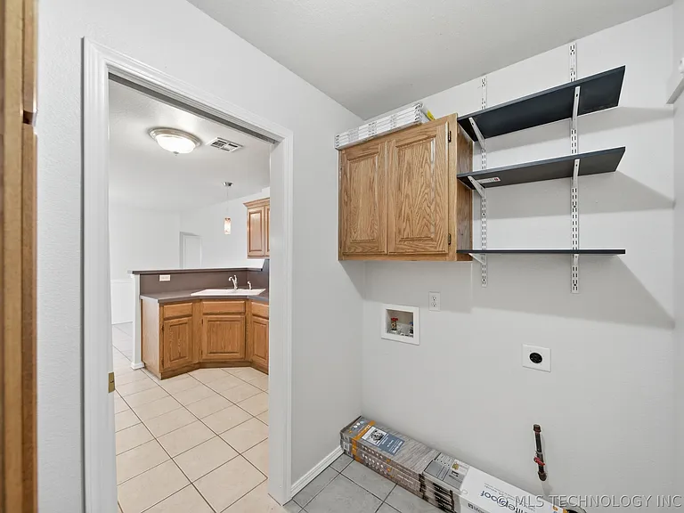 1217 W 117th Ct S — Photo 23