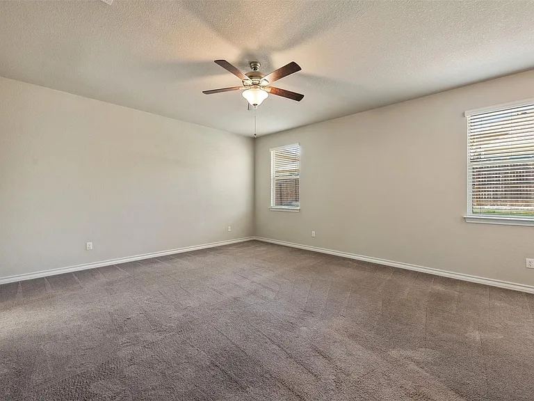4004 Harbor Point Dr — Photo 21