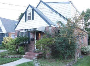 359 Emory Rd, Mineola, NY 11501