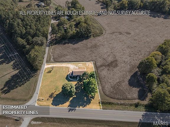3rd image of 10040 Sago Rd