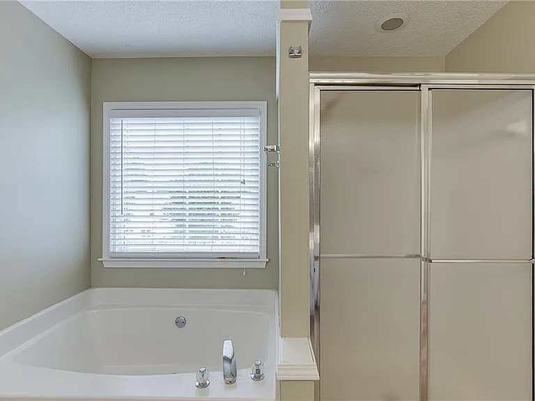 305 Leatherman Ct — Photo 44