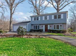2390 Architect Dr, Chesterton, IN 46304