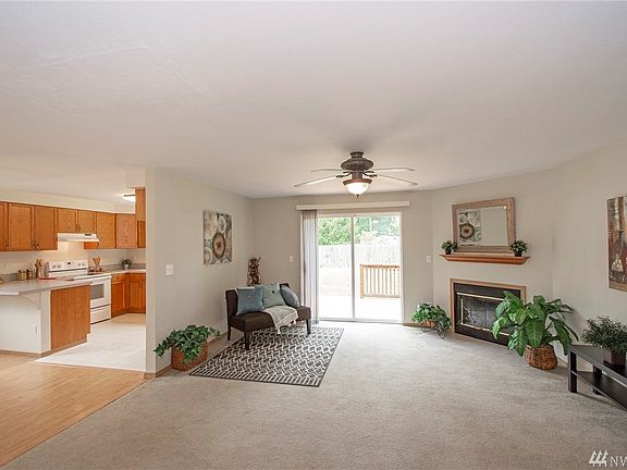 4th image of 310 E Timberlake Dr