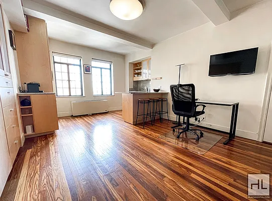 Rented by Highline Residential | media 4