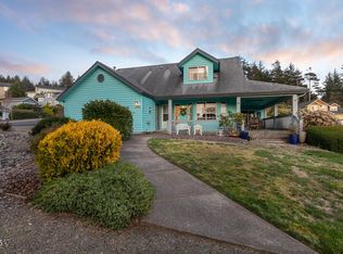 1330 SE 43rd St, Lincoln City, OR 97367