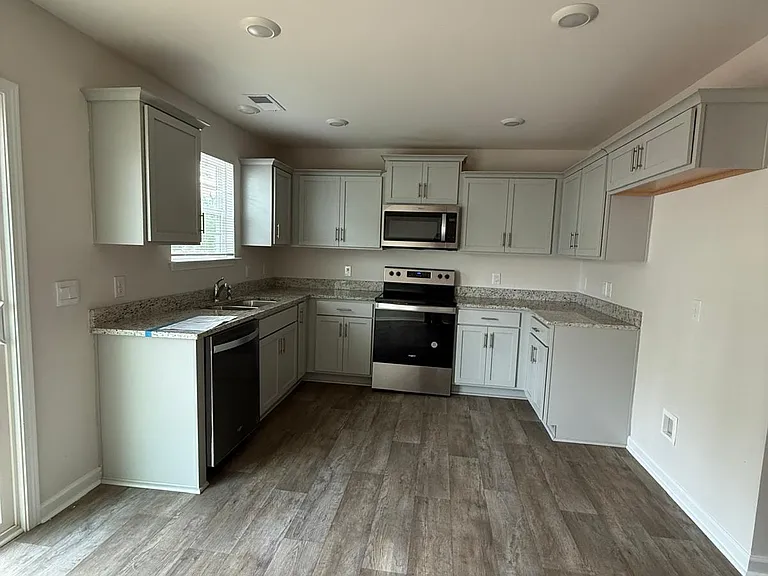 4622 Heatherly Rd — Photo 3