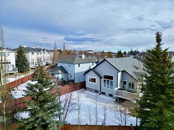 3rd image of 162 SE Rocky Ridge Cir NW