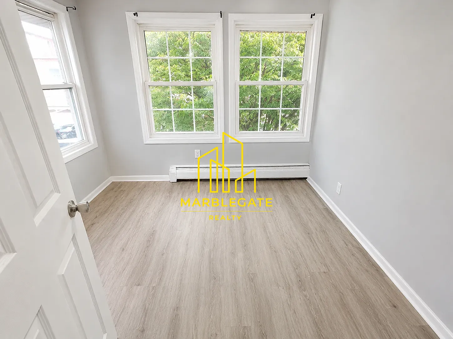 2 bed, 850 sqft, $1,950 — Photo 2