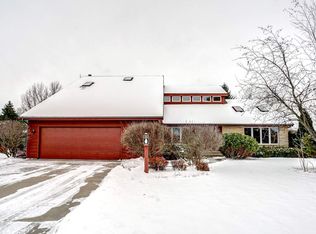 6307 Sleepy Hollow Cir, Middleton, WI 53562