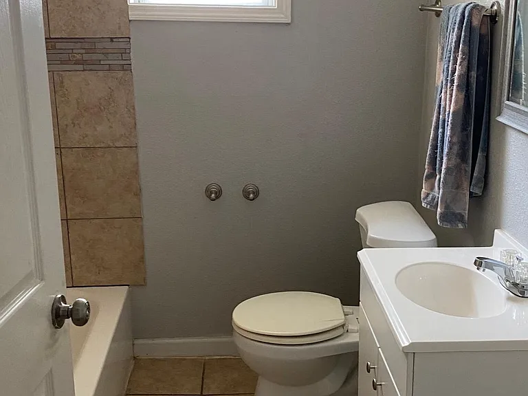 3204 Napoleon St #3204 — Photo 5