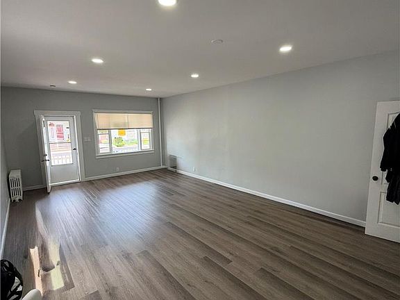 4th image of 223-225 Zerby Ave