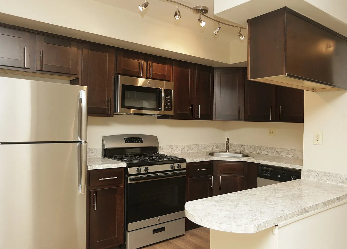 Kitchen-Semi Upgraded (RG) - Rosedale Gardens