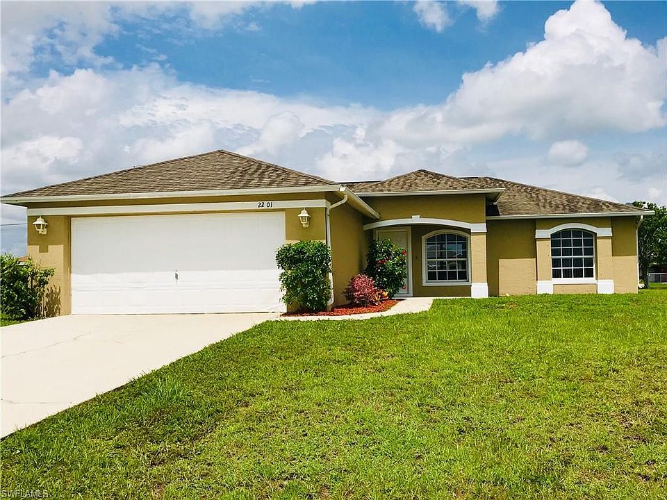 1st image of 2201 NE 6th Ave