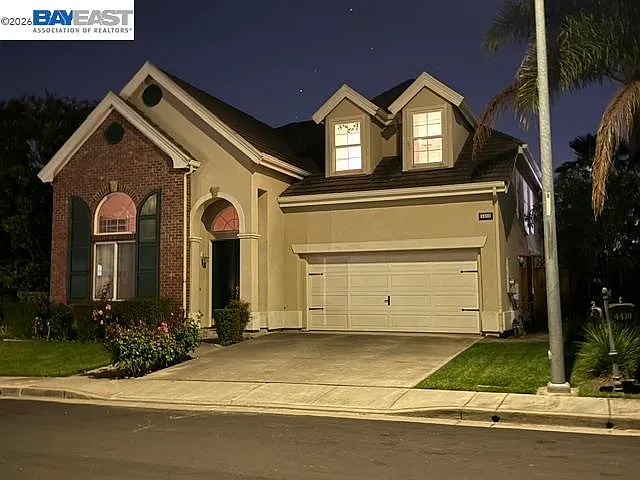 4404 Bangor Ct — Photo 2