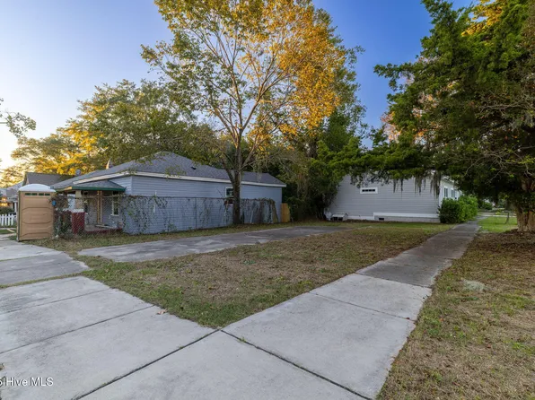 1020 S 4th Street, Wilmington, NC 28401