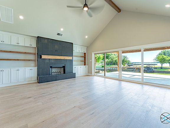 4th image of 1020 Welch Ln