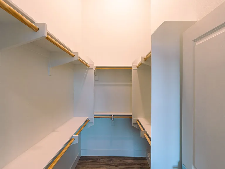 Vela Apartments — Photo 16