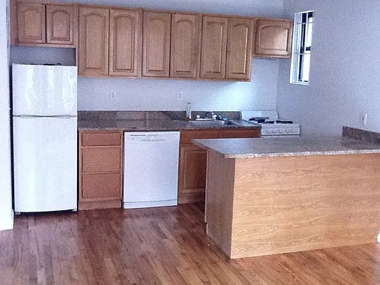 Rented by Waverly Realty Associates | media 7