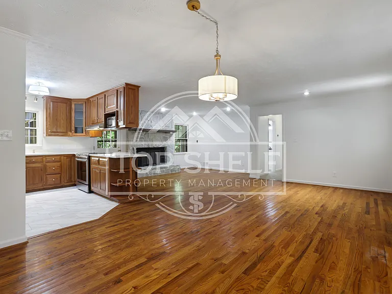 4684 Ben Hill Dr — Photo 12