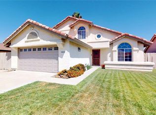 1034 Gloria Dr, Hemet, CA 92545