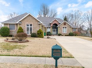 2176 S Celebration Ave, Springfield, MO 65809