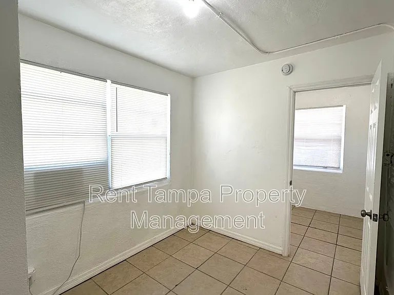 626 31st St S — Photo 28