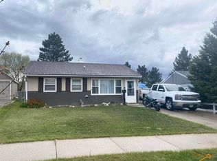 2415 Willow Ave, Rapid City, SD 57701