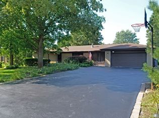 22W368 Glendale Ter, Medinah, IL 60157
