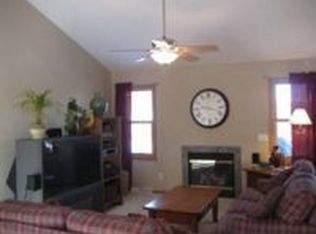 1940 Buckingham Rd, Stoughton, WI 53589