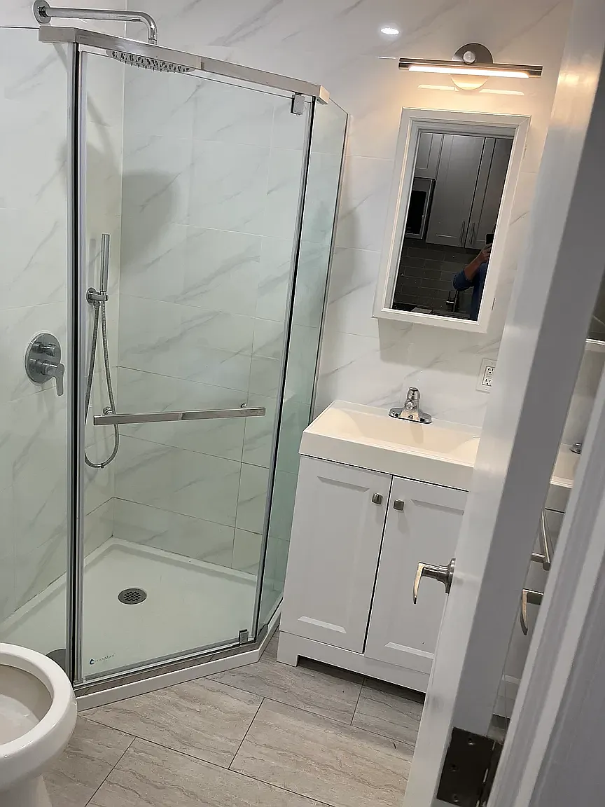 1545 East 16th Street — Photo 1