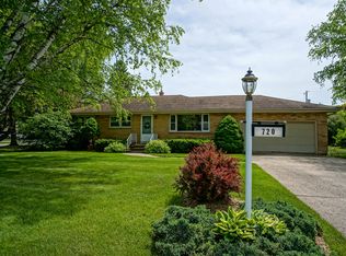 720 Wilson Dr, Brookfield, WI 53005