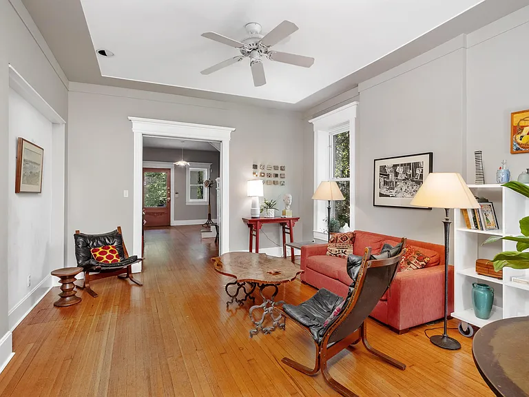 4388 McPherson Ave — Photo 16