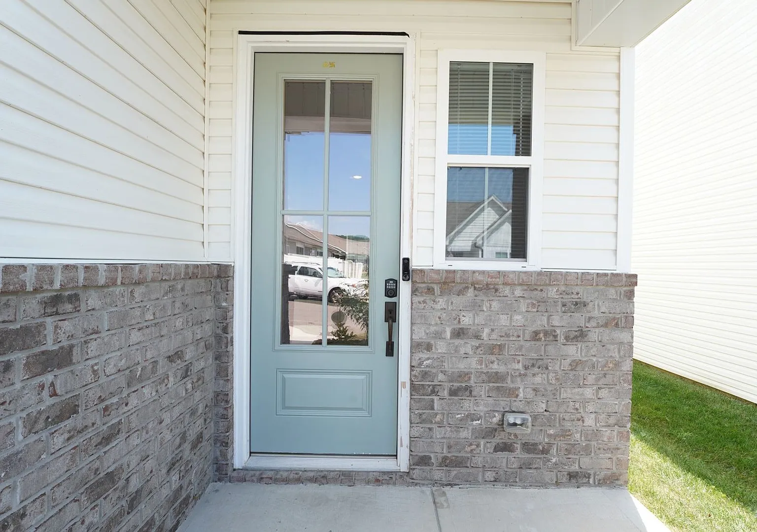 Charming 3BR Condo in Lenoir City — Photo 3