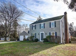 62 Ferry Ln, Barrington, RI 02806