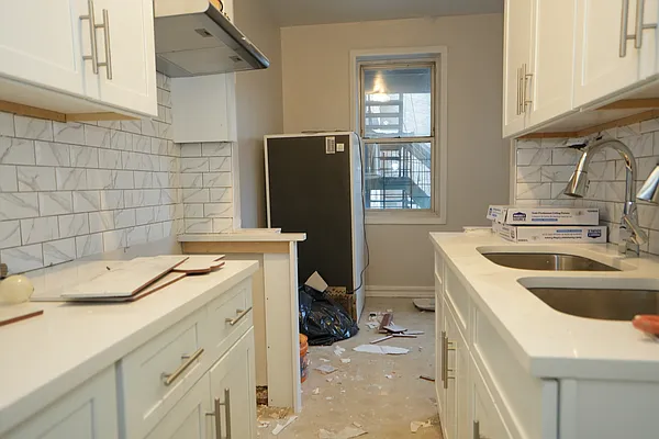 Rented by Norman Raindel, LREB | media 38