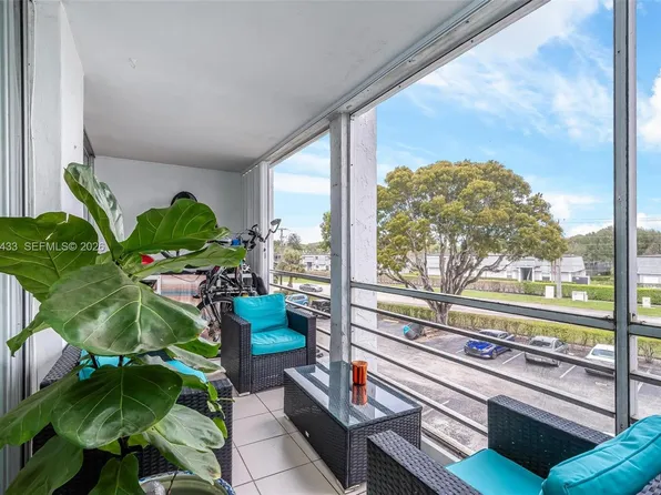 6923 Cypress Rd APT C12, Plantation, FL 33317