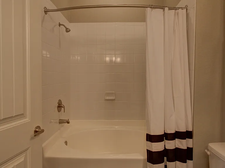 Waterview Apartment Homes — Photo 31