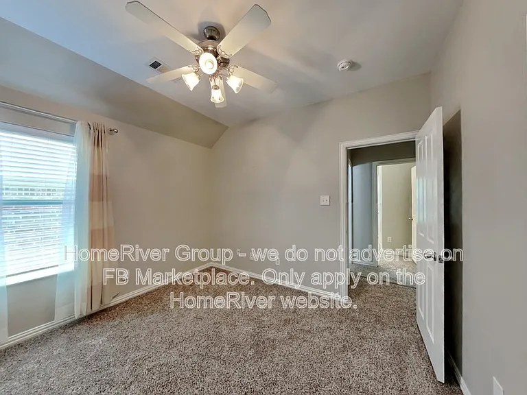 713 Meandering Trl — Photo 21