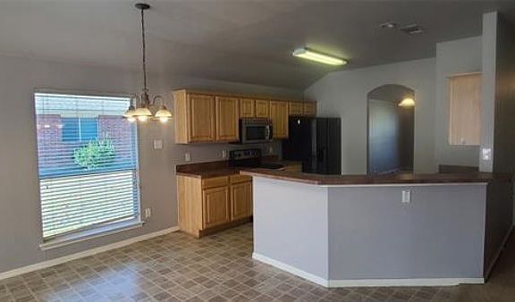 5th image of 4612 Fox Meadows Ln