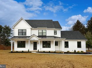 514 Woodcrest Ave, Lititz, PA 17543