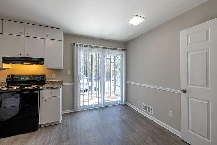 1528 Dresden Dr NE #D — Photo 45