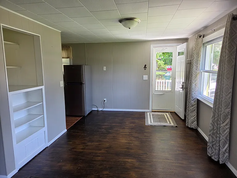 1007 Magnolia St — Photo 11