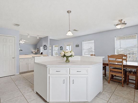 4th image of 166 Sand Shoals Rd