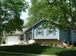 626 S 5th St, Dundee, IL 60118