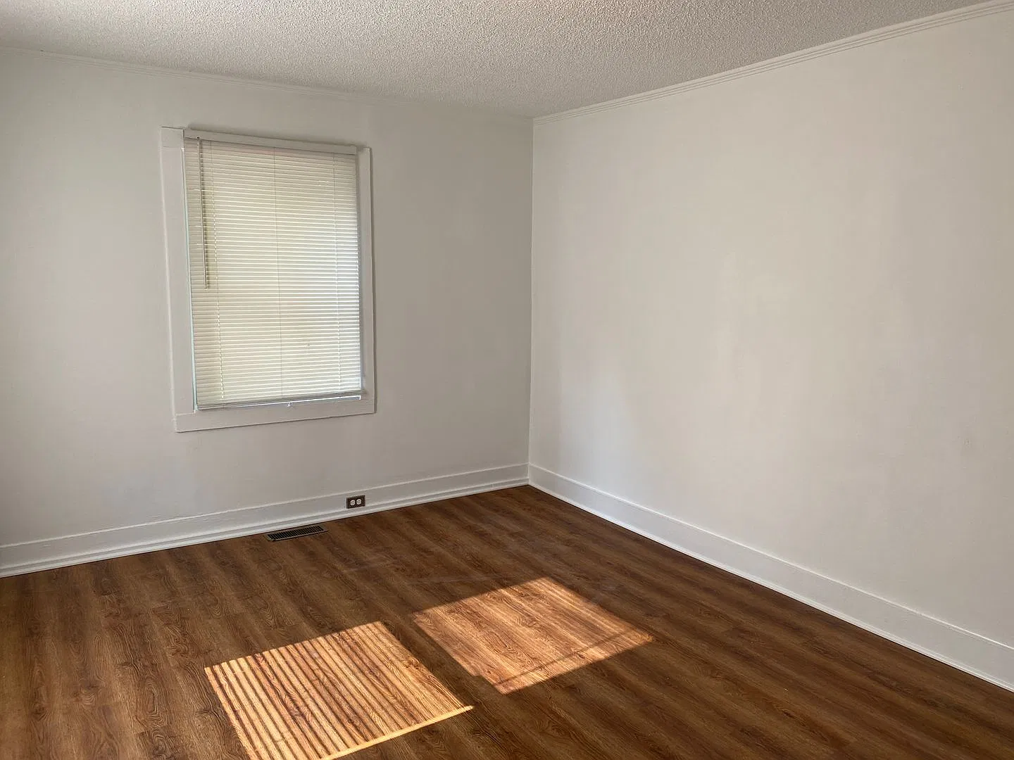 Available To Show 10/26/26! — Photo 2
