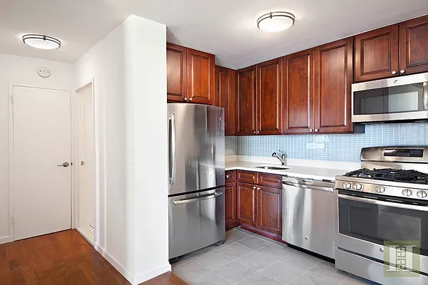 Sold by Halstead Real Estate | media 15