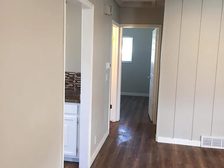 859 W Riley Cir — Photo 4