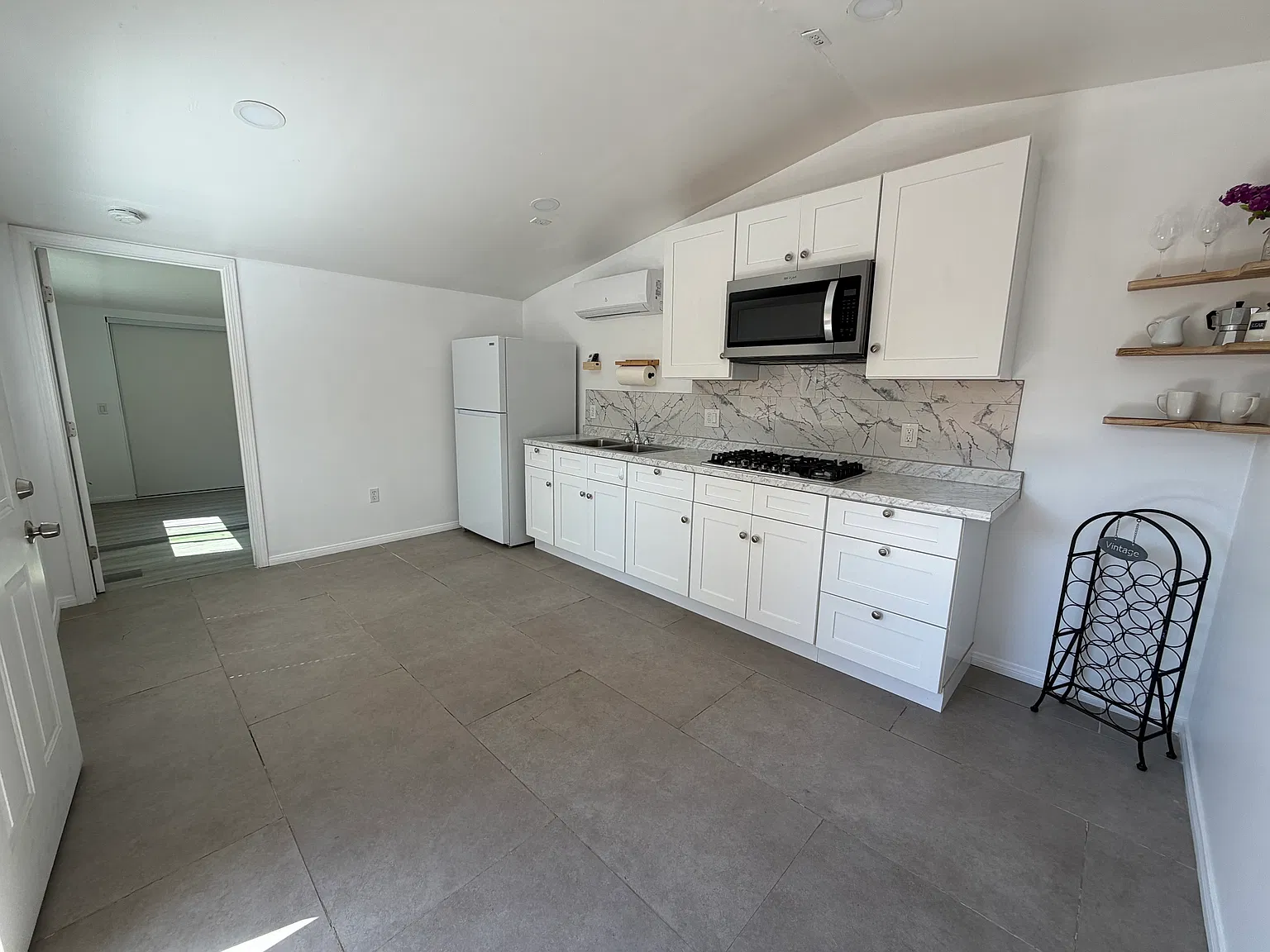 5366 Camino Real — Photo 4