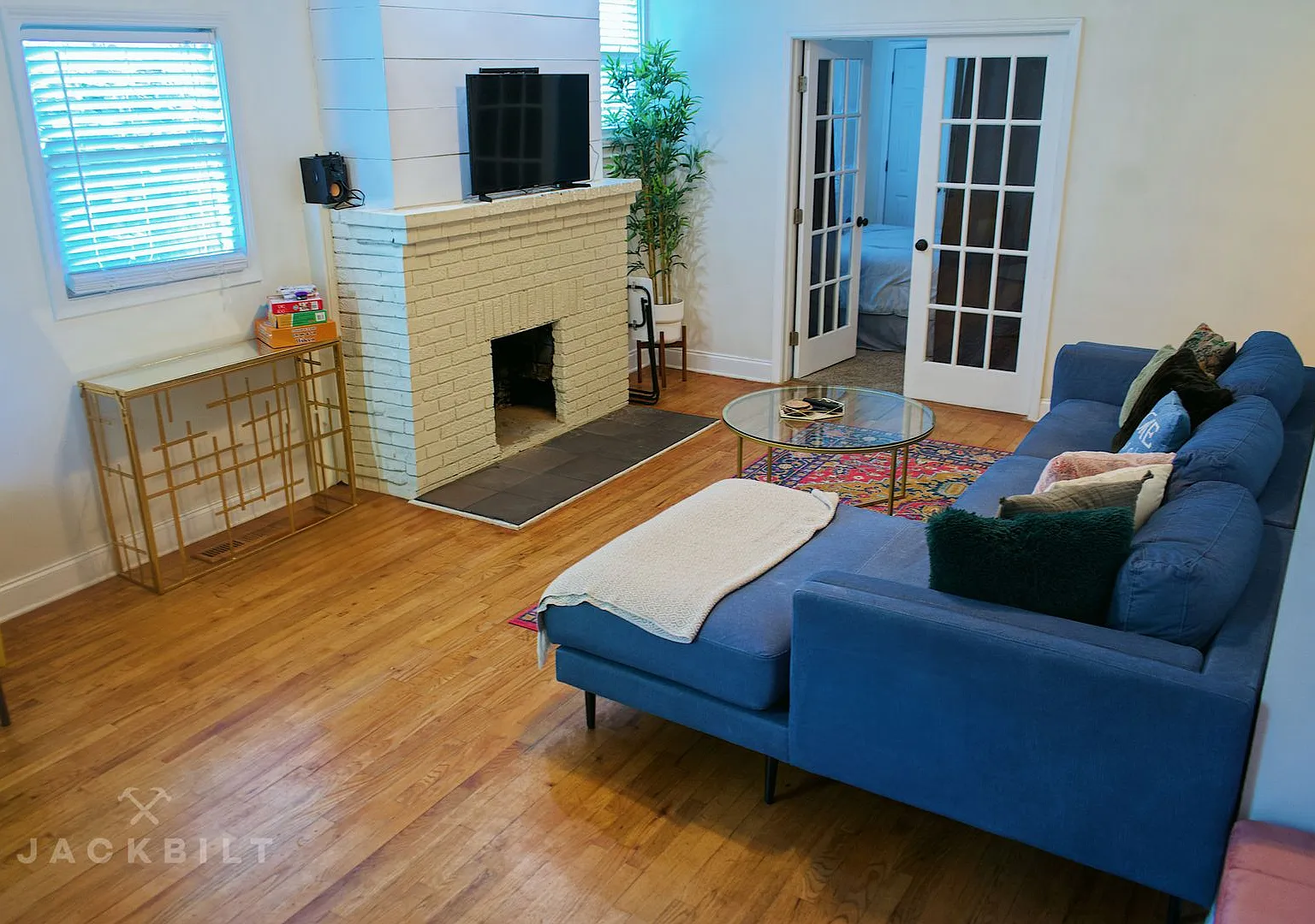 Beautifully renovated, 3 bed 1 bath home in Westview Neighborhood! On Beltline!! Ready for Septem... — Photo 4